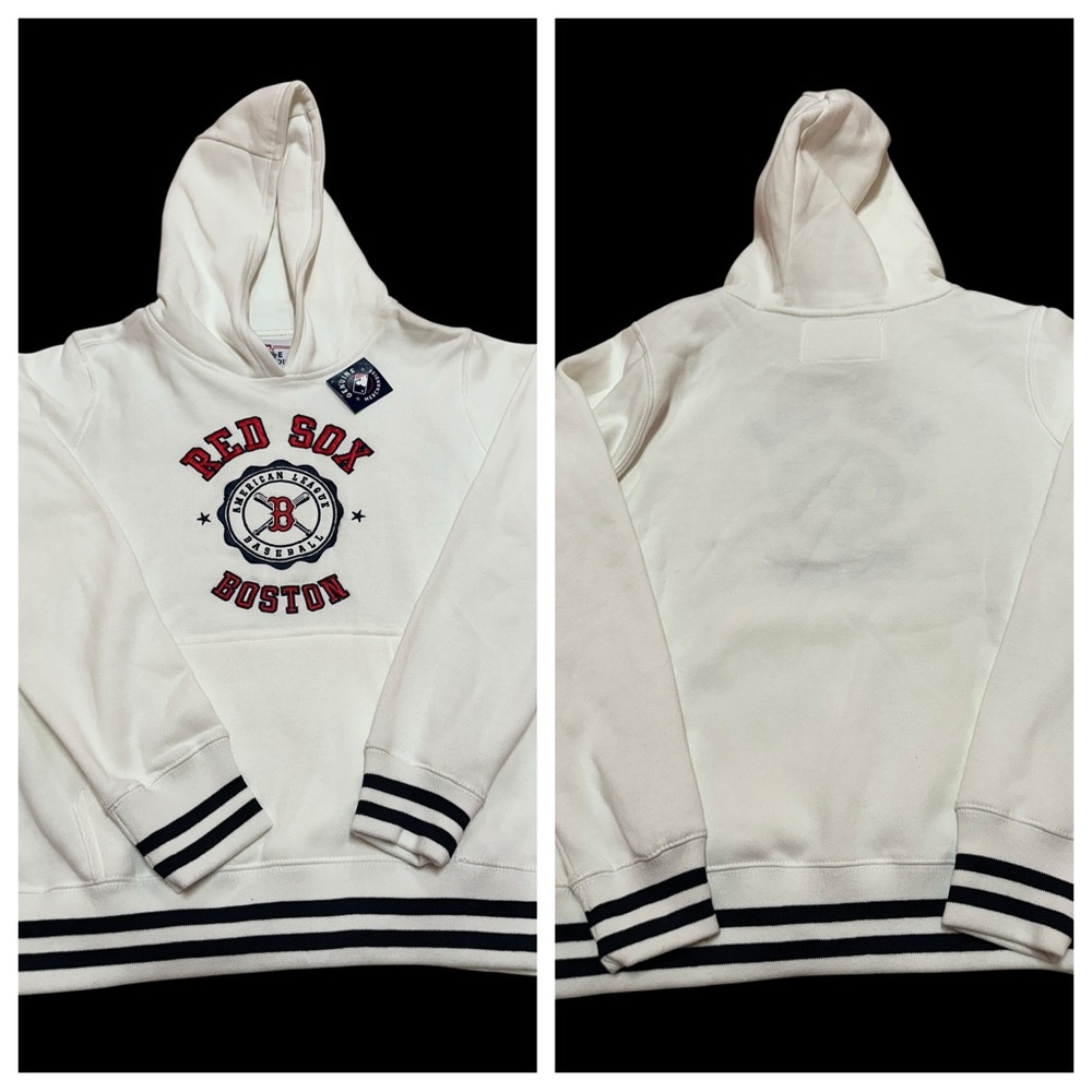 NWT BOSTON RED SOX hoodie Size M
Genuine Merchandise By Soft As A Grape